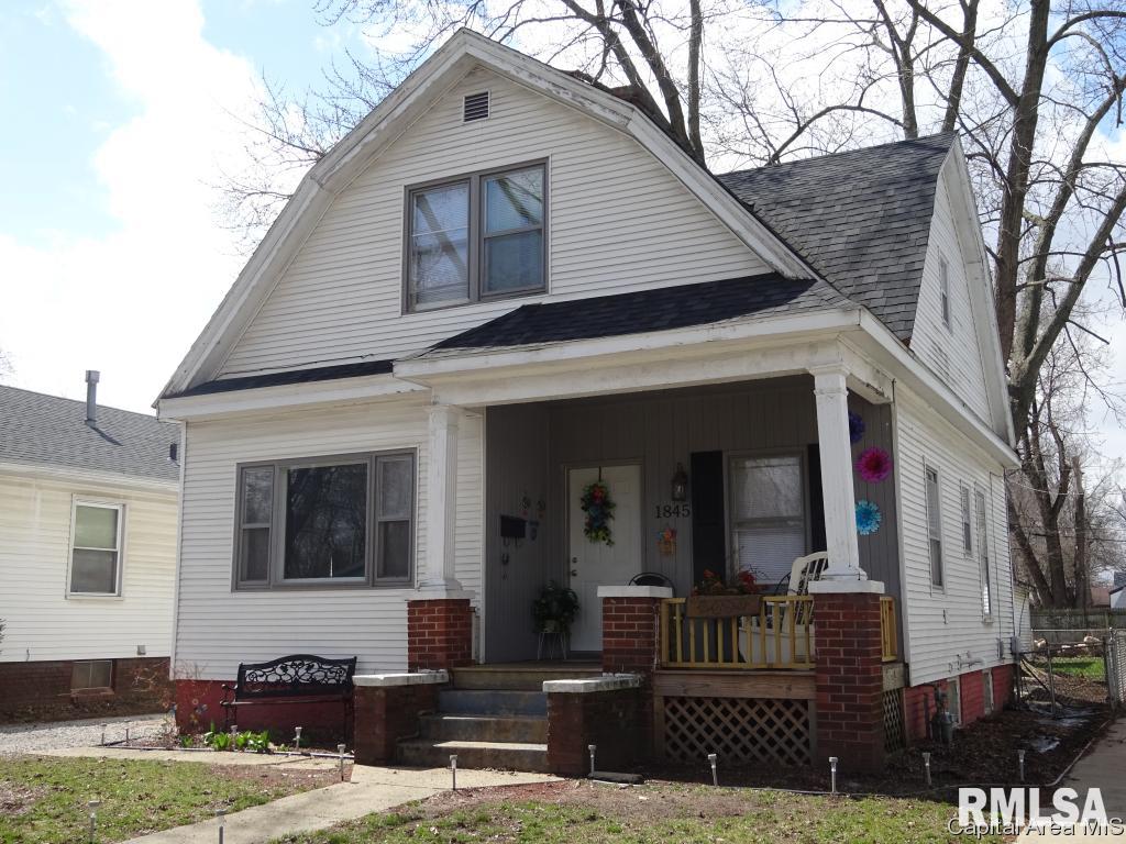 1845 South 13th Street Springfield, IL 62703 - Photo 2 of 32