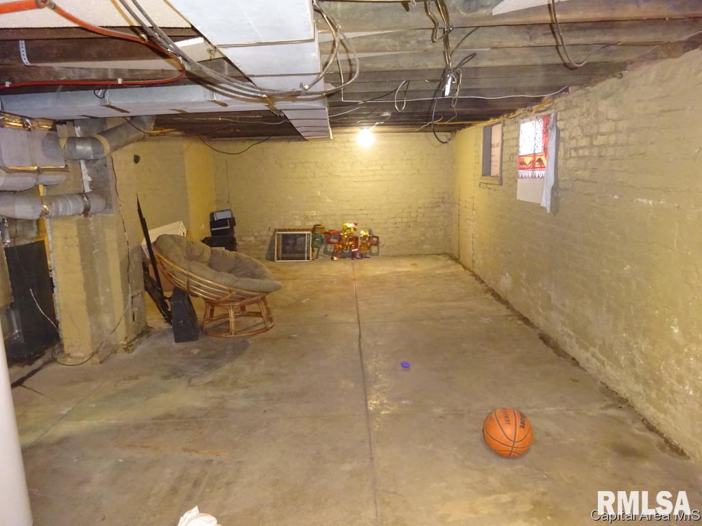 1845 South 13th Street Springfield, IL 62703 - Photo 27 of 32