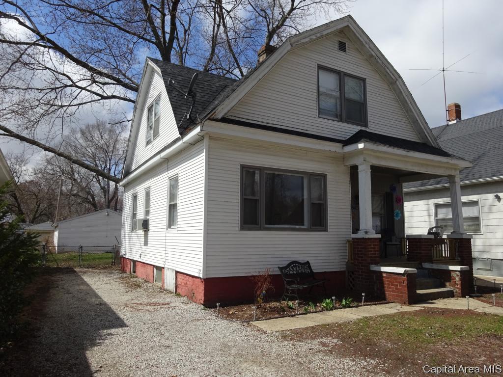 1845 South 13th Street Springfield, IL 62703 - Photo 7 of 32