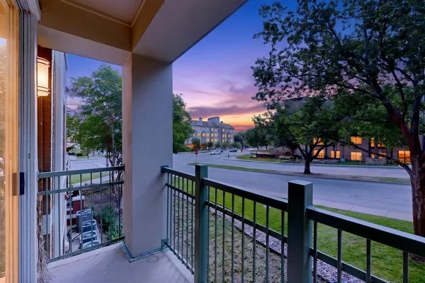 $230,000 | 330 Las Colinas Boulevard East, Unit 220, Irving, TX 75039