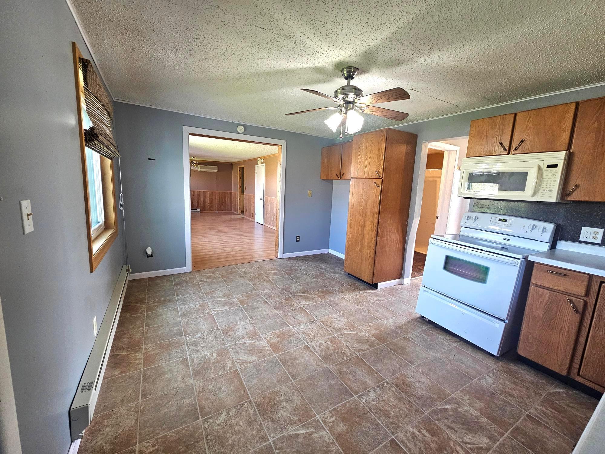 127 State Avenue Warren, MN 56762 - Photo 9 of 25