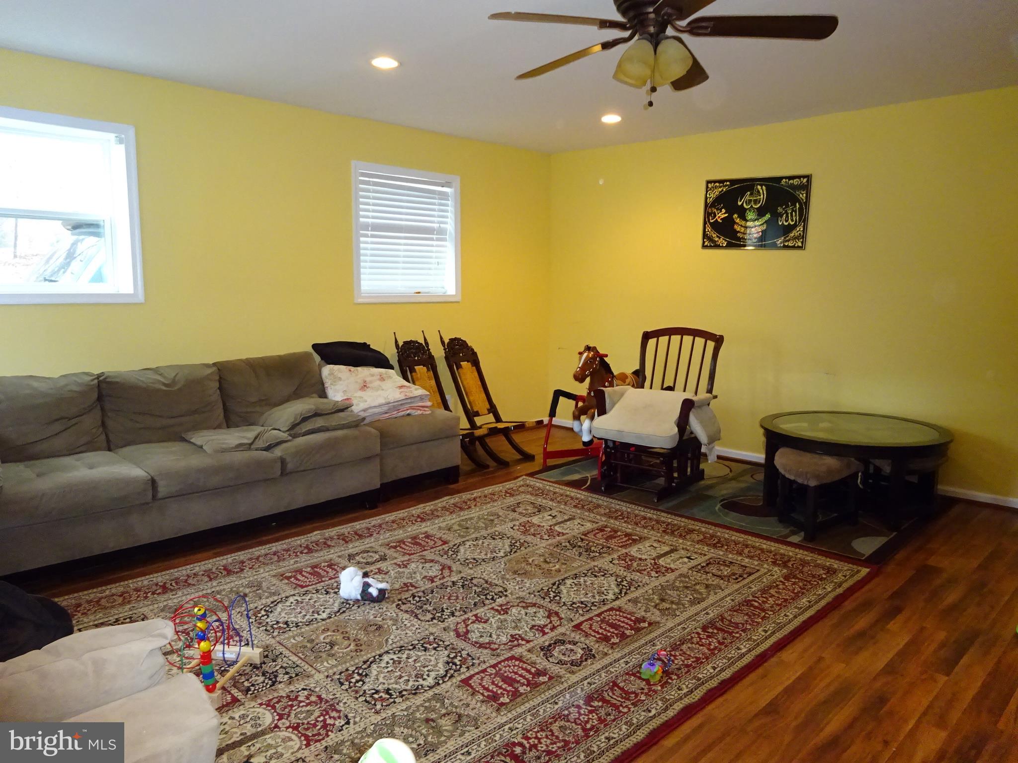 13389 Dumfries Road Manassas, VA 20112 - Photo 14 of 37 Family Room