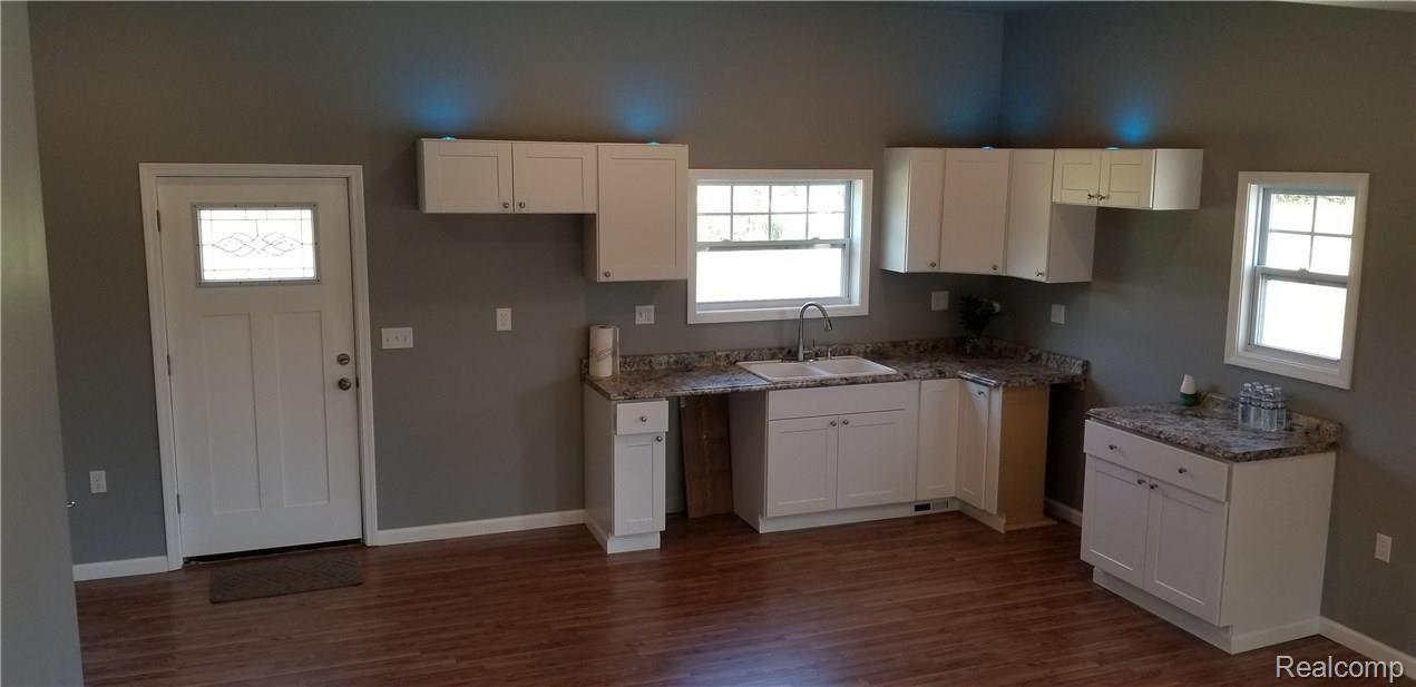 43409 Willow Road Belleville, MI 48111 - Photo 37 of 38 20180813_114033.jpg