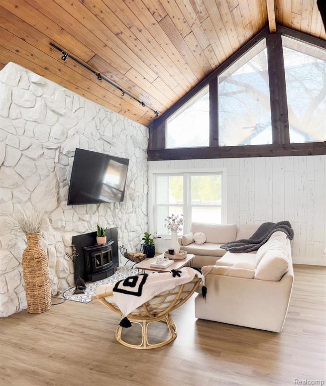 13906 Wacousta Road Grand Ledge, MI 48837 - Photo 12 of 32 Gallery Image 12