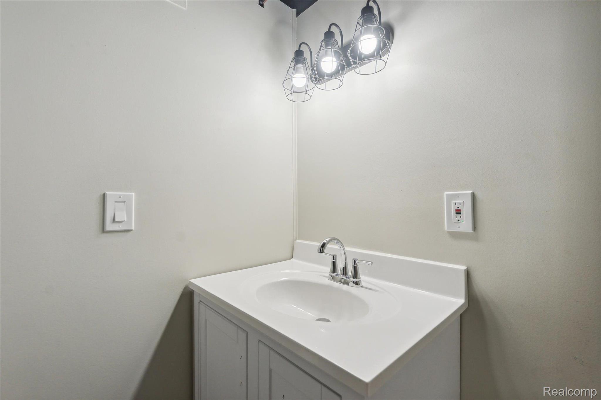 6174 East River Road Flushing, MI 48433 - Photo 28 of 28