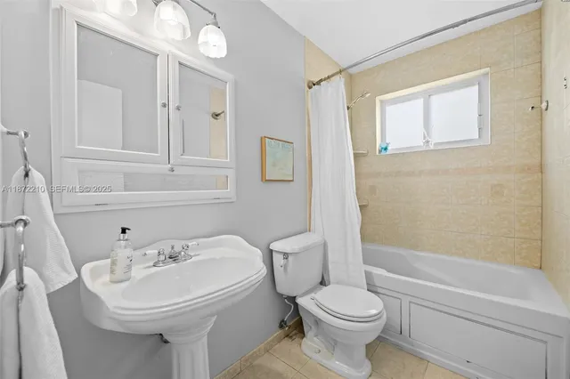 $669,999 | 1925 North 39th Avenue, Hollywood, FL 33021