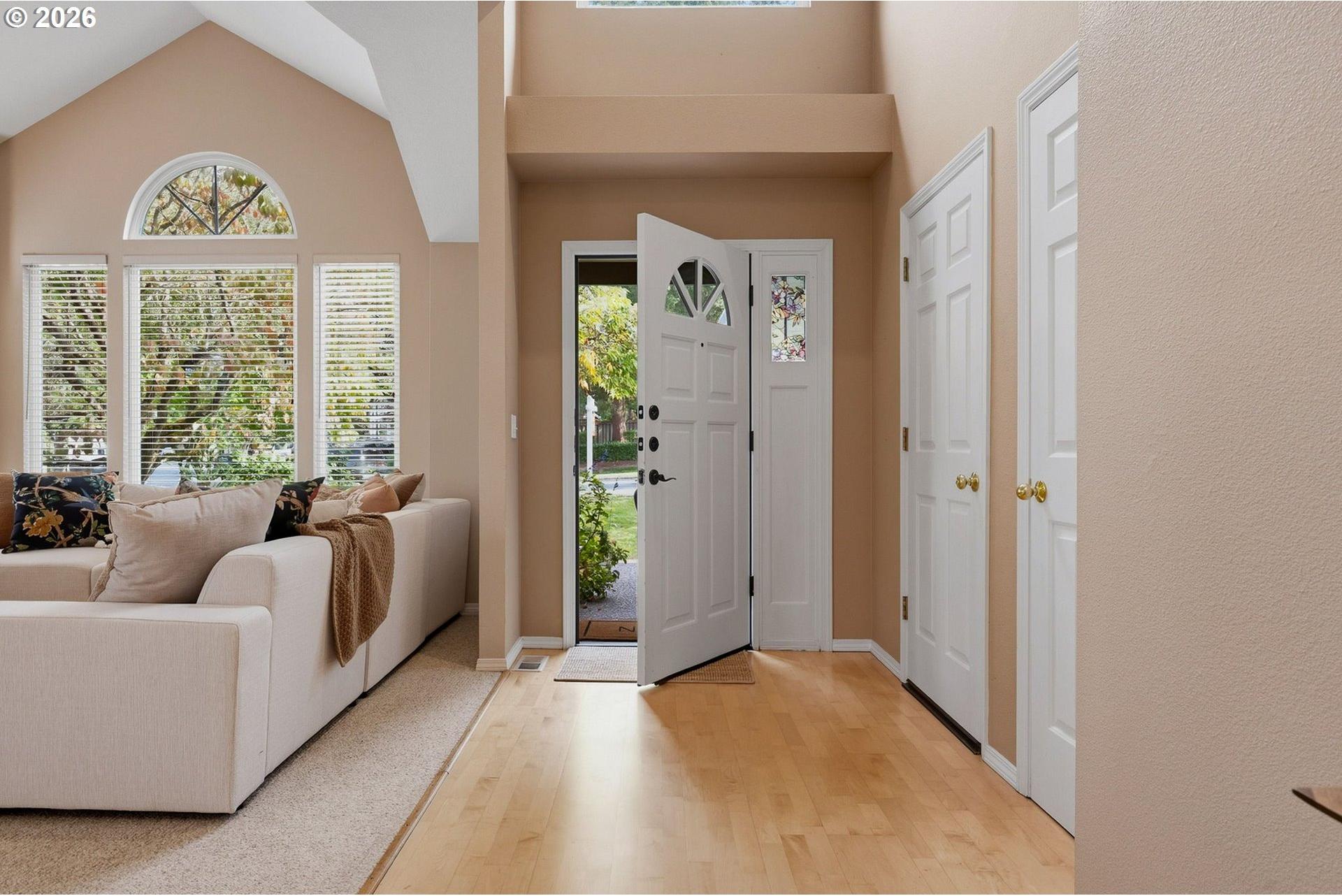 11200 Southwest Pintail Loop Beaverton, OR 97007 - Photo 3 of 34 Gallery Image 3