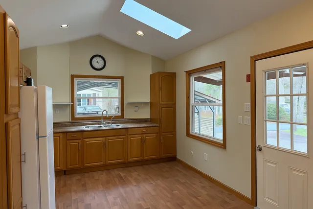 $80,000 | 17 Hillside Terrace, Killingly, CT 06239