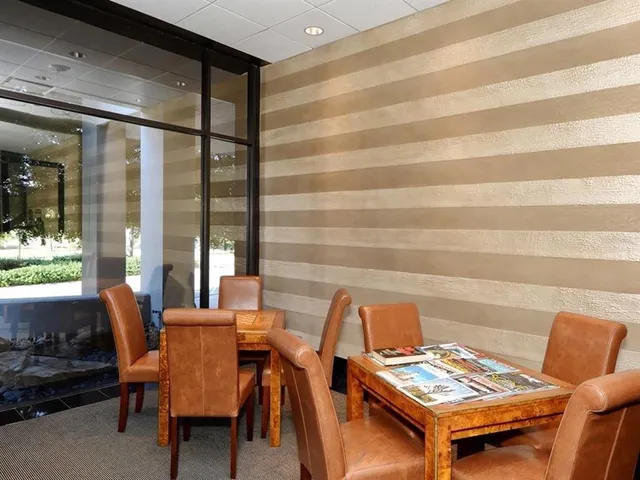 $979,000 | 1255 North Gulfstream Avenue, Unit 204, Sarasota, FL 34236