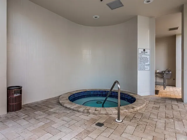 $979,000 | 1255 North Gulfstream Avenue, Unit 204, Sarasota, FL 34236