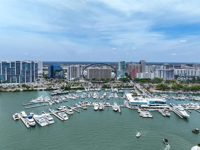$979,000 | 1255 North Gulfstream Avenue, Unit 204, Sarasota, FL 34236