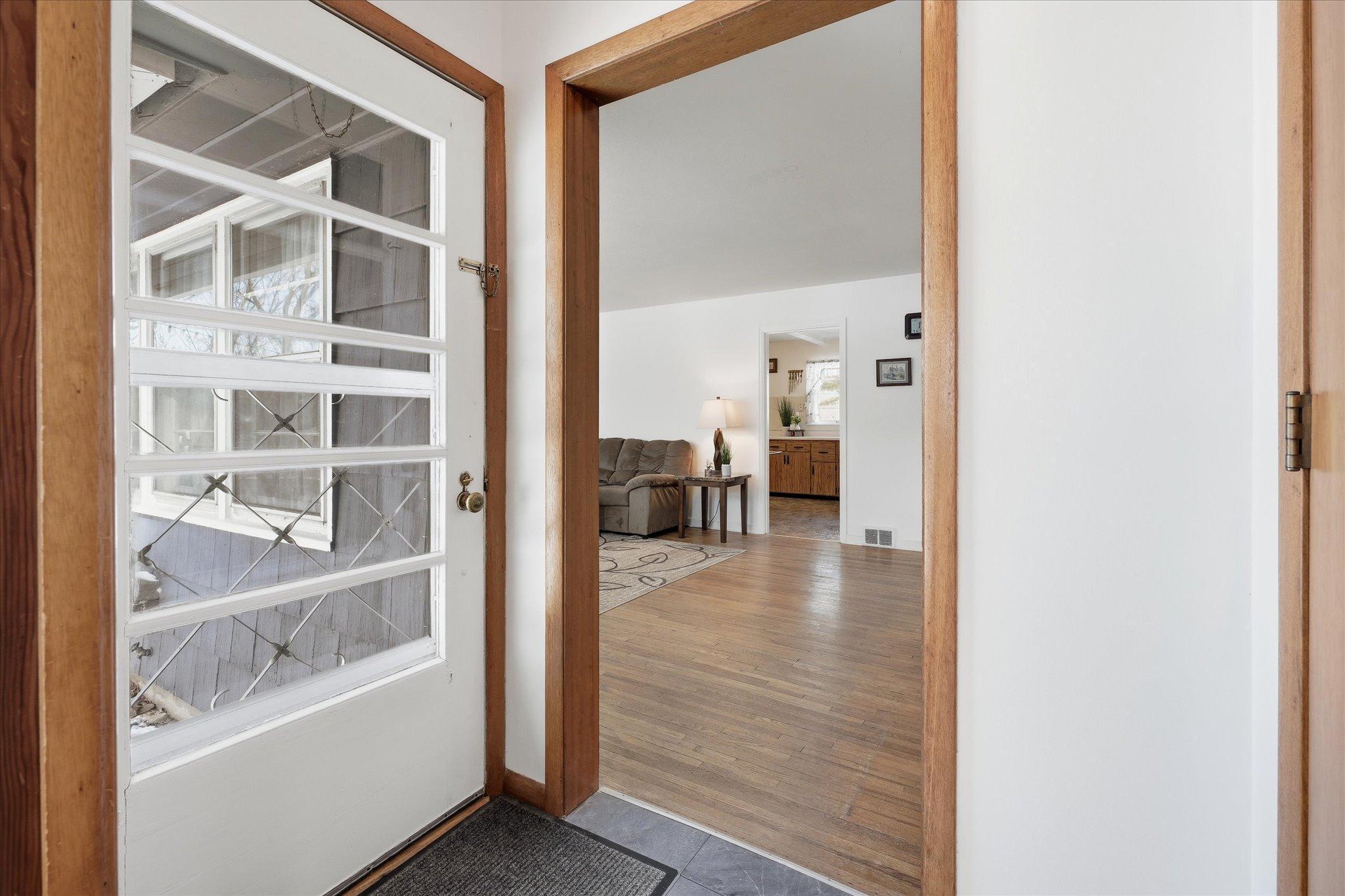 400 Mill Street Excelsior, MN 55331 - Photo 11 of 39