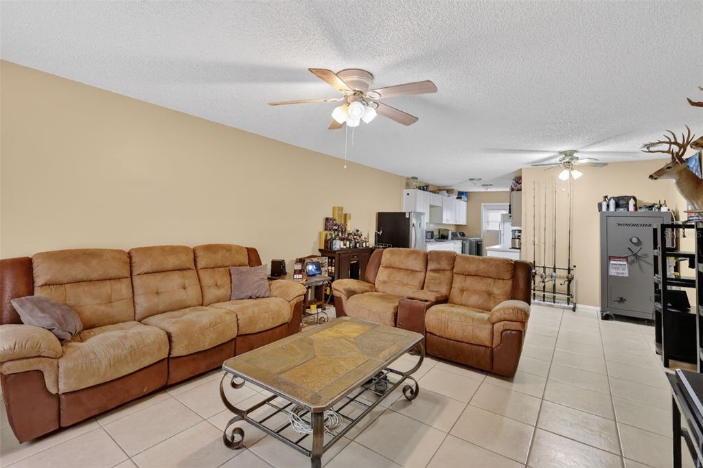 30136 Tavares Ridge Boulevard, Unit 30136 Tavares, FL 32778 - Photo 5 of 18