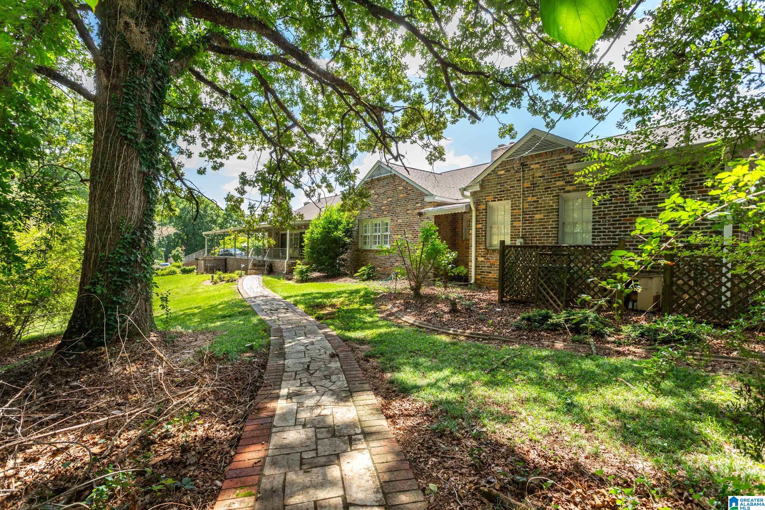 328 Shocco Springs Road Talladega, AL 35160 - Photo 36 of 46