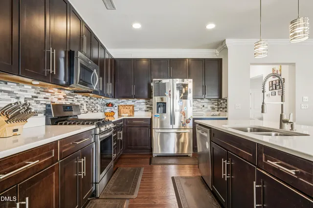 $2,600 | 16 Tabernacle Court, Durham, NC 27703