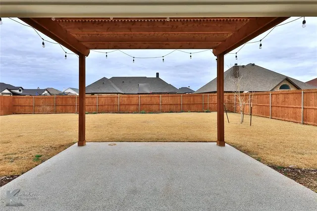 a view of outdoor space