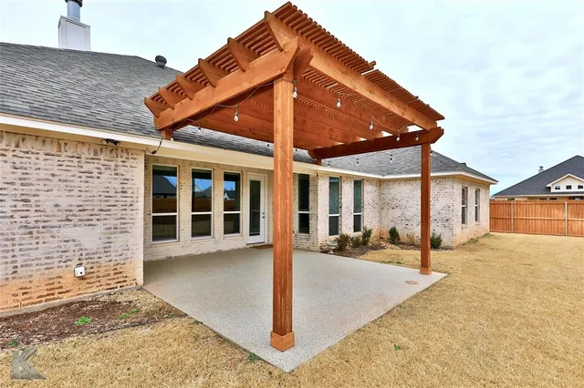 a view of a house with a outdoor space