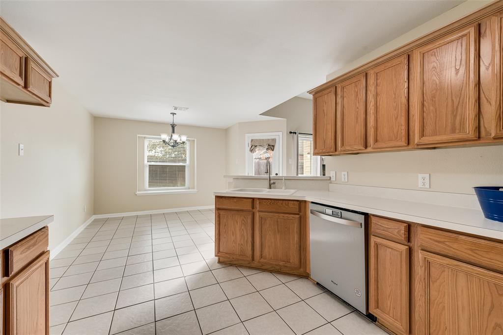 526 Morningside Court Midlothian, TX 76065 - Photo 10 of 24