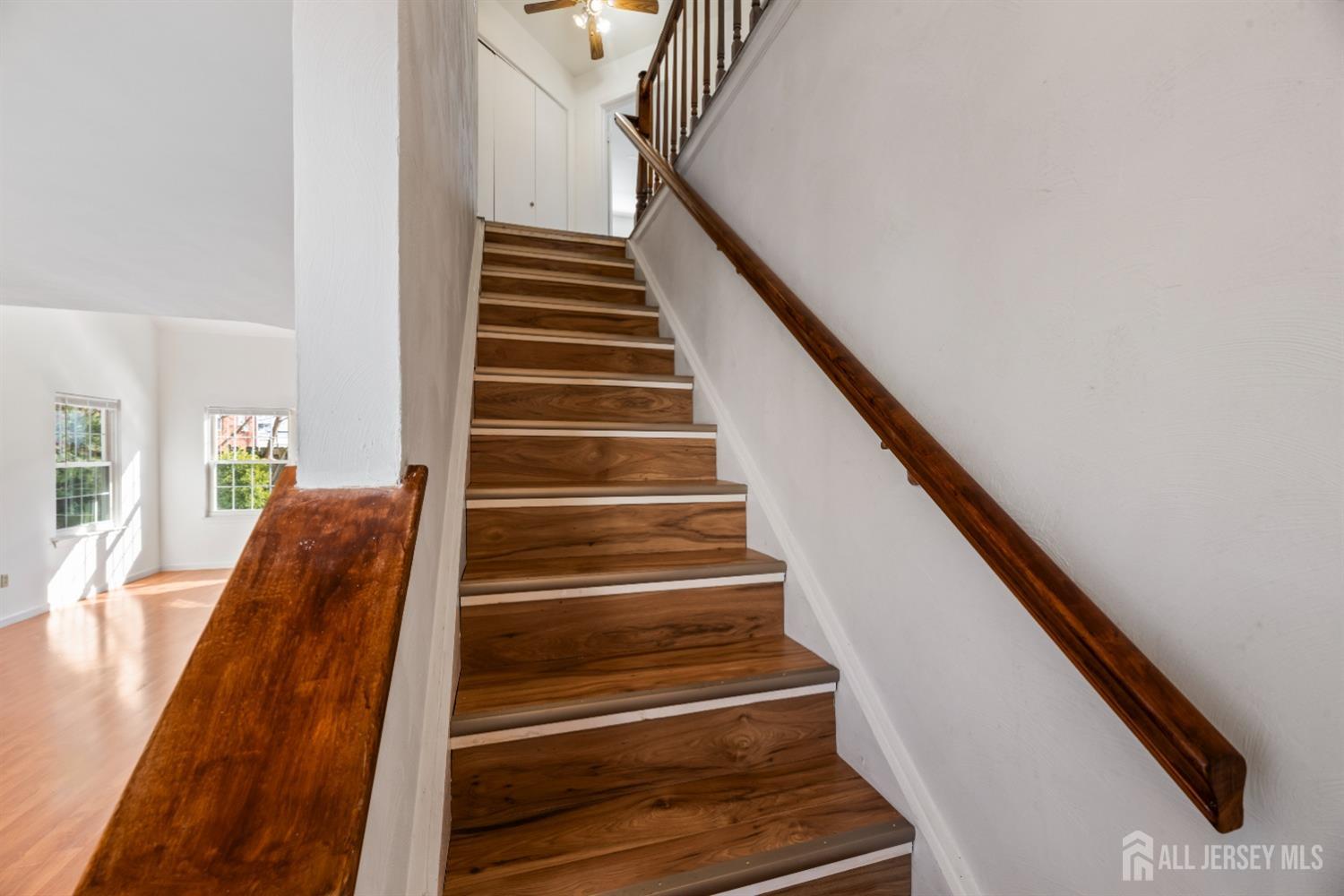95 Lawrence Street New Brunswick, NJ 08901 - Photo 7 of 25 a view of entryway