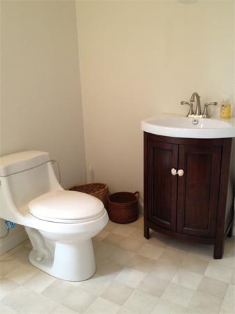 28 Columbia Road Marshfield, MA 02050 - Photo 15 of 25 Gallery Image 15