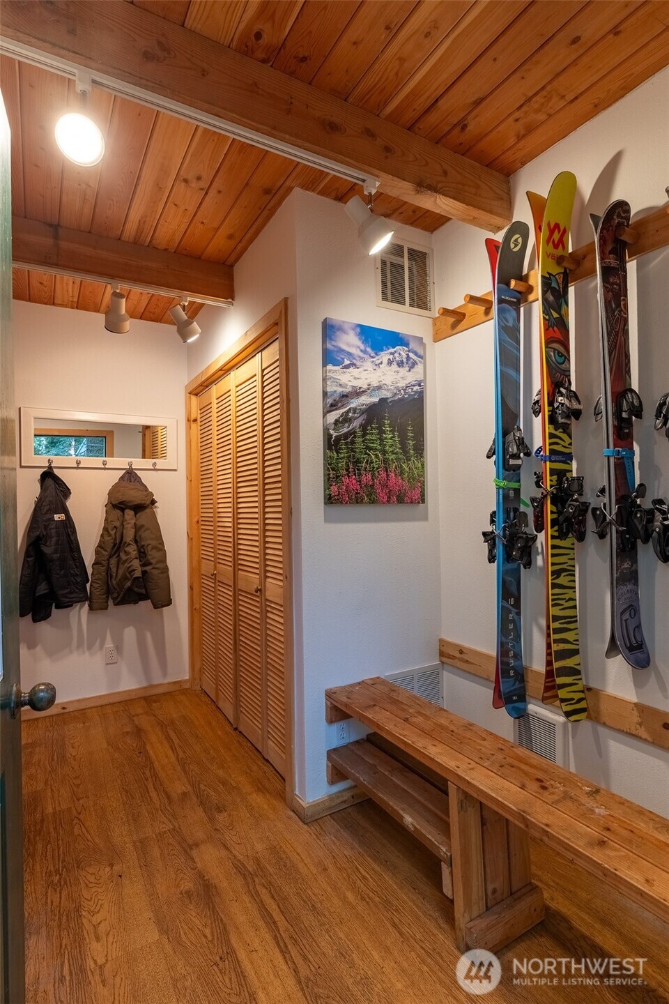 13008 Welcome Road Deming, WA 98244 - Photo 13 of 39