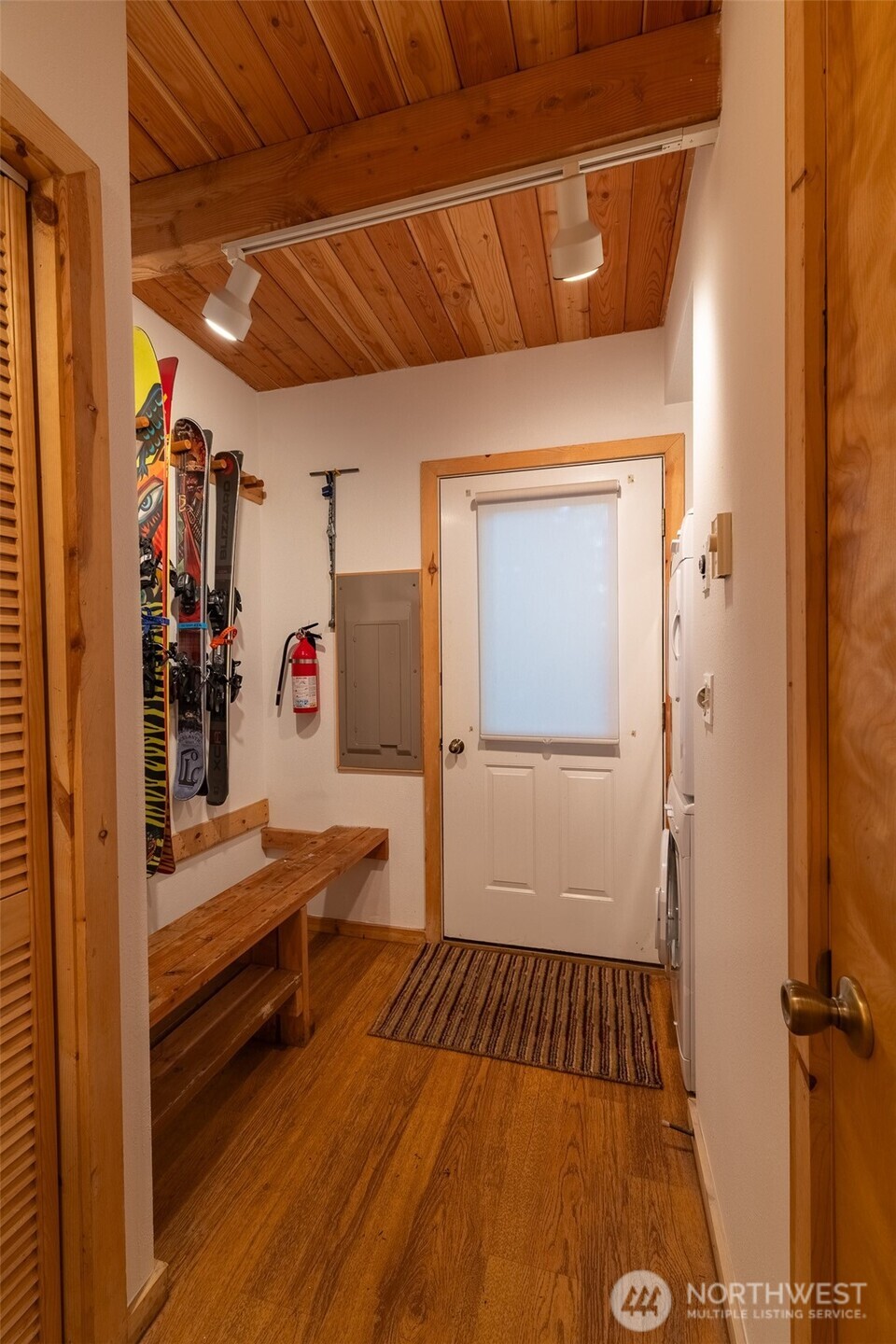 13008 Welcome Road Deming, WA 98244 - Photo 14 of 39