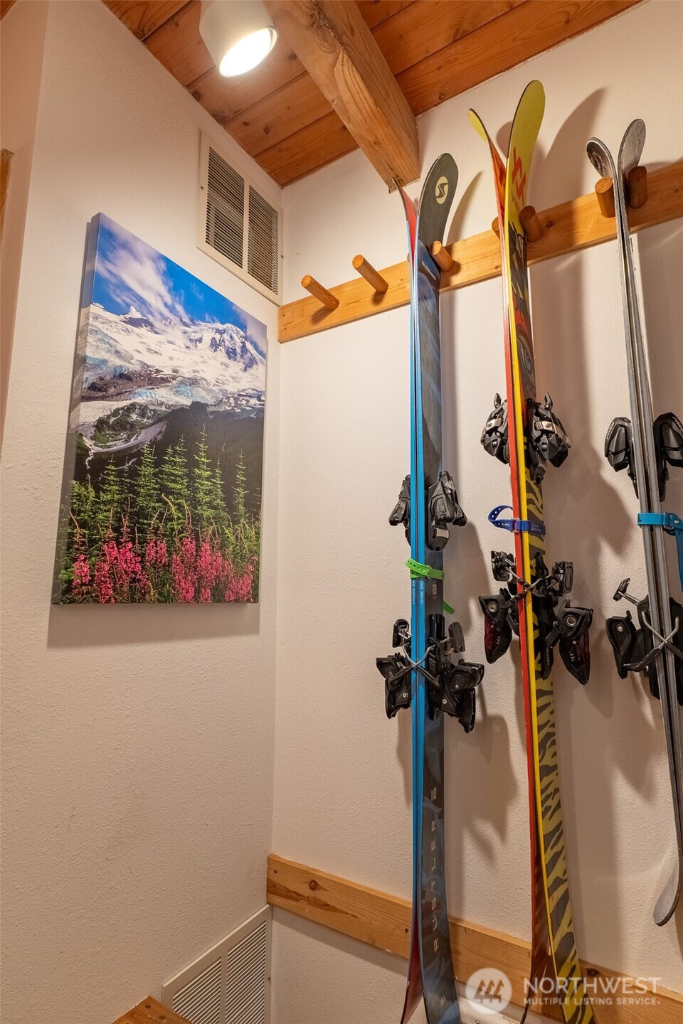 13008 Welcome Road Deming, WA 98244 - Photo 15 of 39