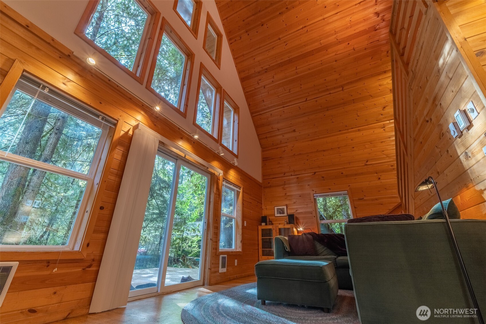 13008 Welcome Road Deming, WA 98244 - Photo 26 of 39