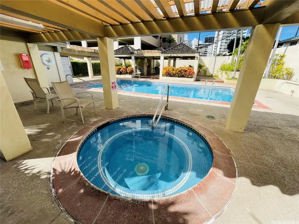 $2,395 | 1201 Wilder Avenue, Unit 1001, Honolulu, HI 96822