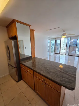 $2,395 | 1201 Wilder Avenue, Unit 1001, Honolulu, HI 96822