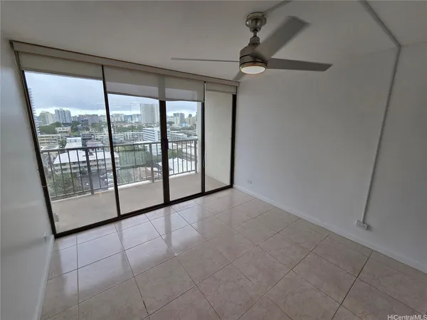 $2,395 | 1201 Wilder Avenue, Unit 1001, Honolulu, HI 96822