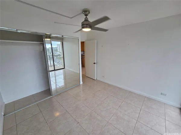 $2,395 | 1201 Wilder Avenue, Unit 1001, Honolulu, HI 96822