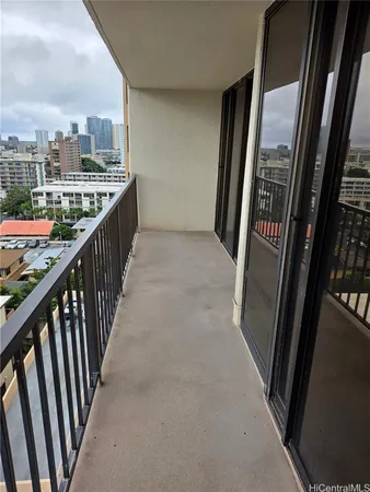 $2,395 | 1201 Wilder Avenue, Unit 1001, Honolulu, HI 96822