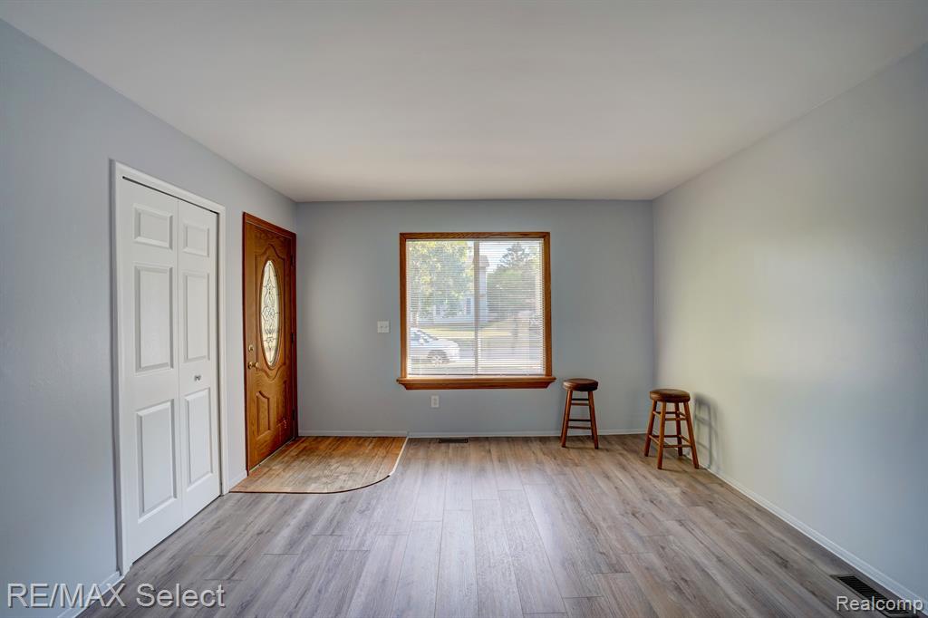 2811 Tiptree Path Flint, MI 48506 - Photo 9 of 29