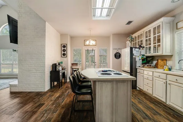 $389,900 | 77 County Road 3010, Clarksville, TX 75426