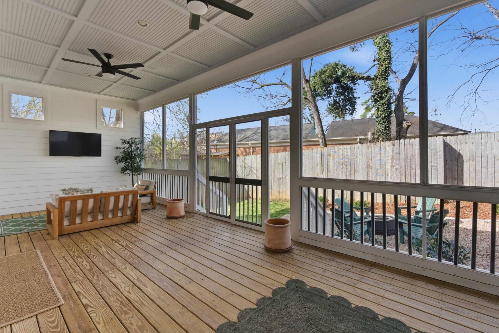171 Rural Avenue Nashville, TN 37209 - Photo 39 of 43 a view of a balcony with furniture