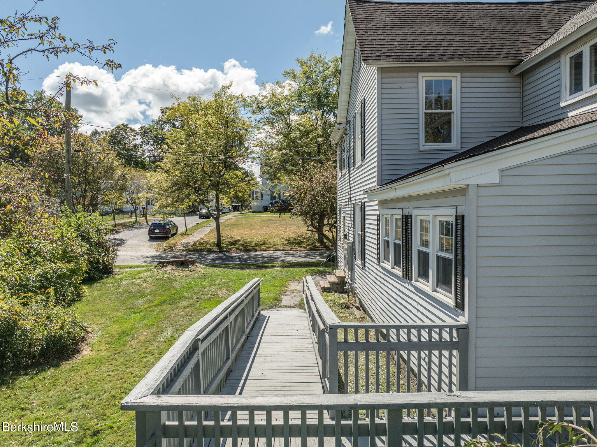 114 Danforth Avenue Pittsfield, MA 01201 - Photo 23 of 29 50-web-or-mls-114_Danforth_0695