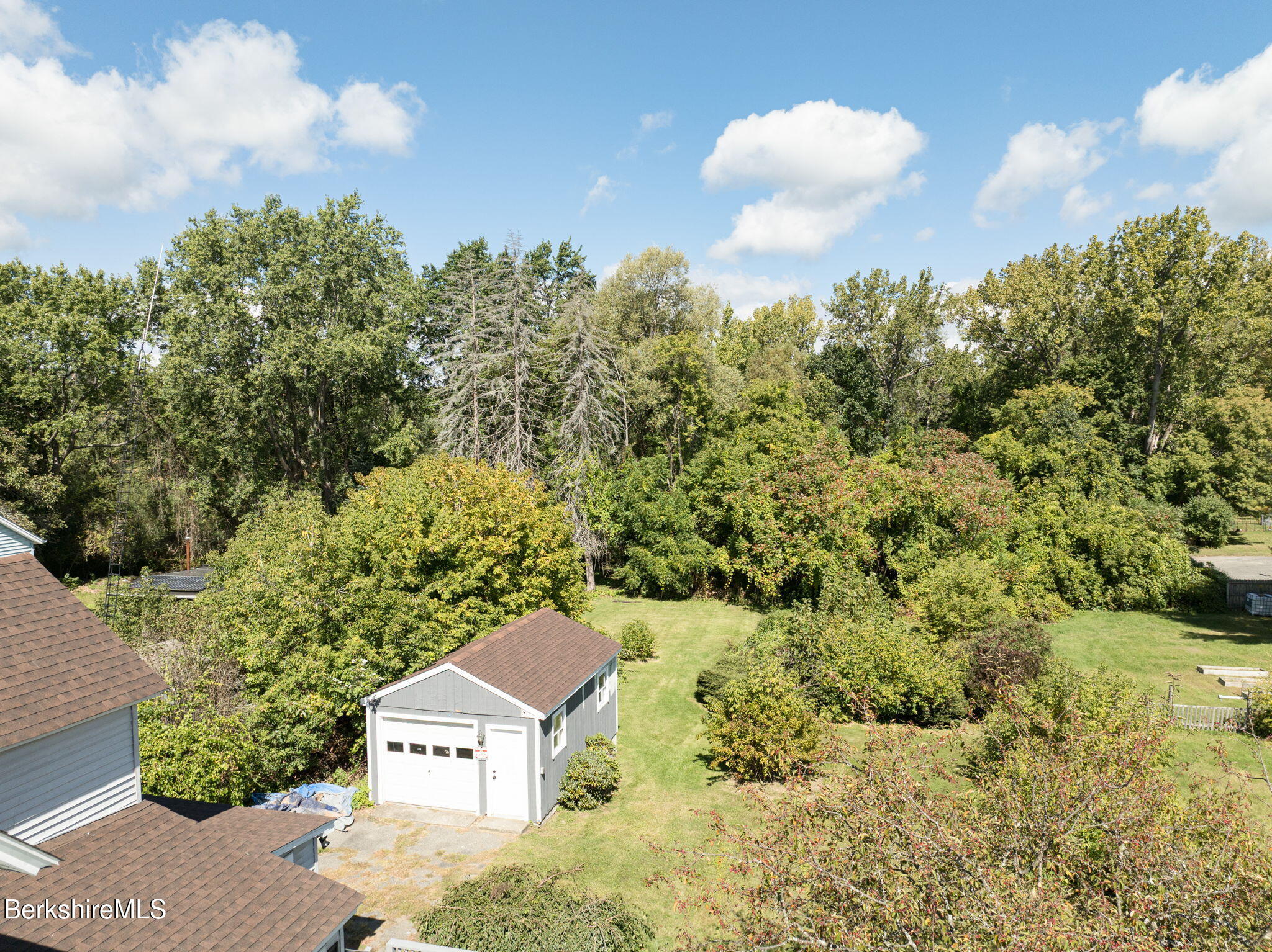 114 Danforth Avenue Pittsfield, MA 01201 - Photo 26 of 29 51-web-or-mls-114_Danforth_0697