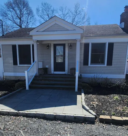 $5,000 | 1524 Express Drive South, Brentwood, NY 11717
