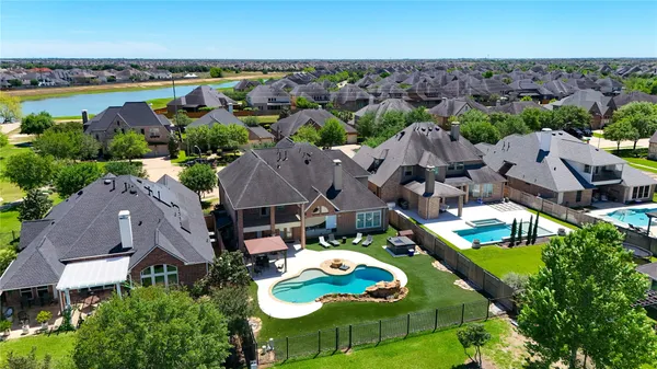 an aerial view of multiple house