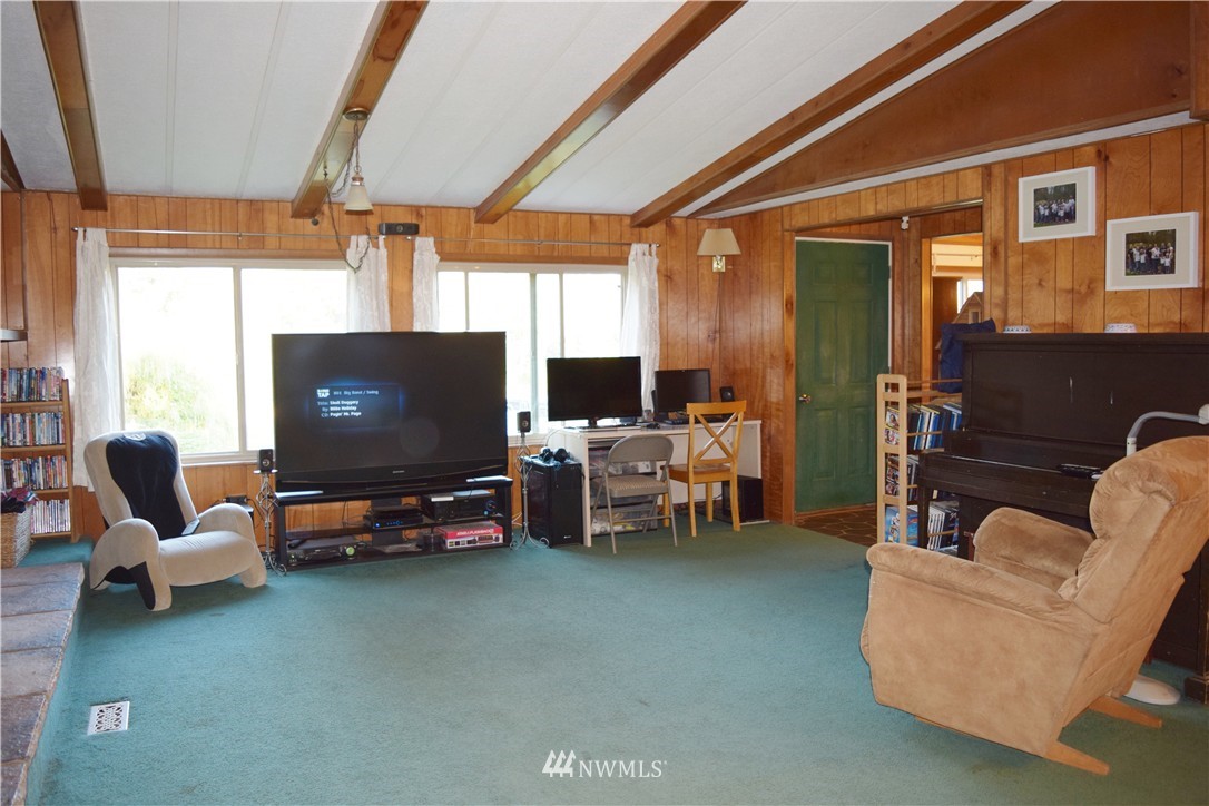 6108 Robe Menzel Road Granite Falls, WA 98252 - Photo 12 of 23