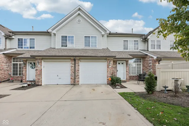 $199,900 | 257 Strand Lane, Unit C, Avon, IN 46123