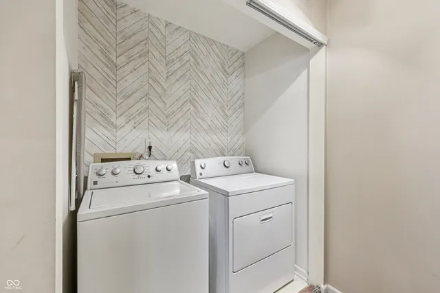 $199,900 | 257 Strand Lane, Unit C, Avon, IN 46123