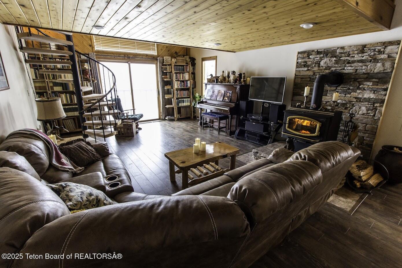 1534 Aspen Hollow Road Thayne, WY 83127 - Photo 17 of 42 Dale 124