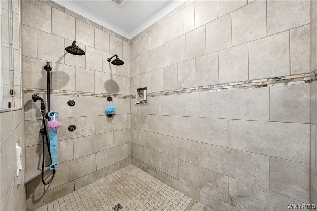 1049 Willardshire Road Orchard Park, NY 14127 - Photo 21 of 50