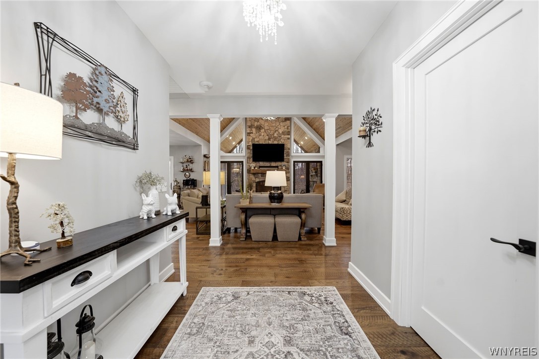 1049 Willardshire Road Orchard Park, NY 14127 - Photo 3 of 50