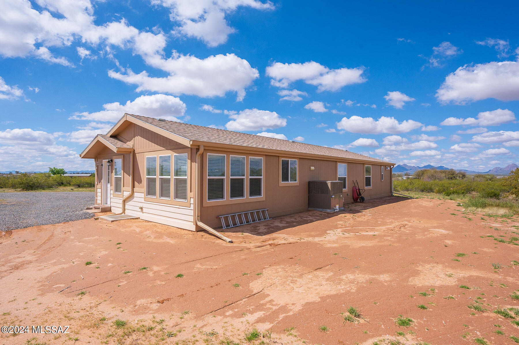 16050 Gold Bell Road Marana, AZ 85653 - Photo 34 of 38 Gallery Image 34