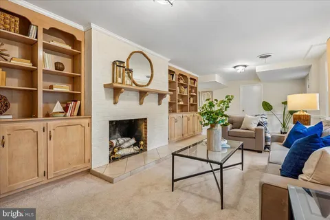 $1,350,000 | 1003 Dewolfe Drive, Alexandria, VA 22308