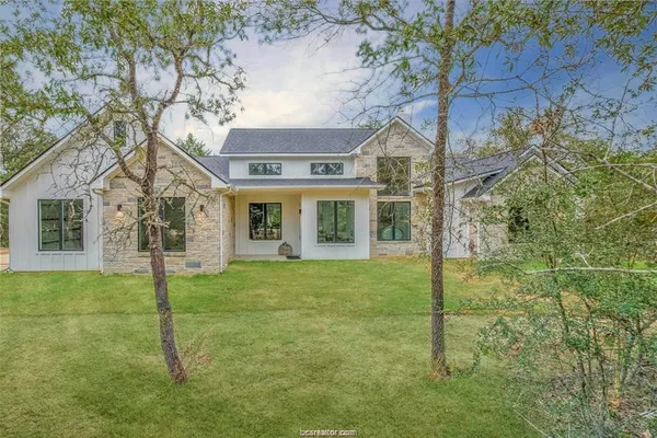 $599,900 | 4334 Berkshire, Franklin, TX 77856