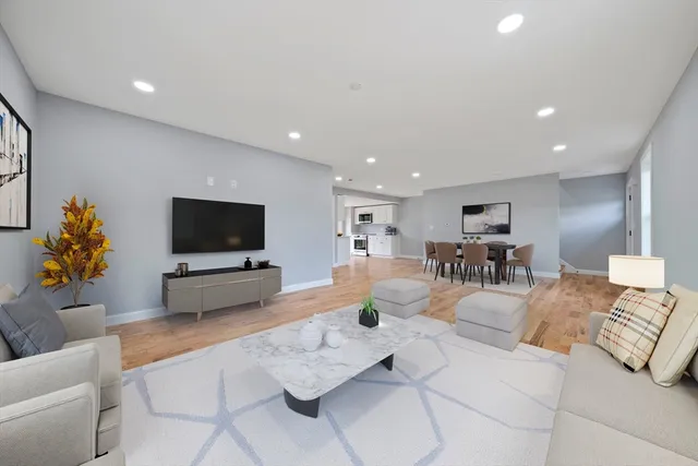 $3,500 | 13 Broadway, Unit 1, Raynham, MA 02767